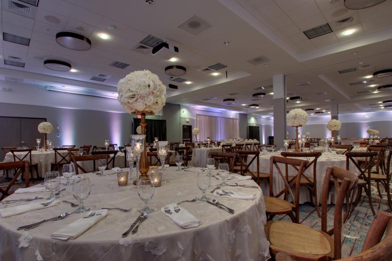 Holiday Inn & Suites Peoria At Grand Prairie By Ihg Dış mekan fotoğraf