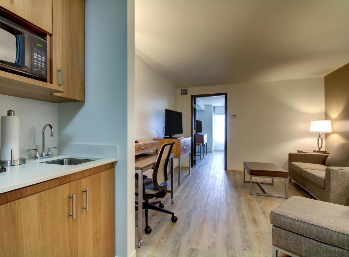 Holiday Inn & Suites Peoria At Grand Prairie By Ihg Dış mekan fotoğraf